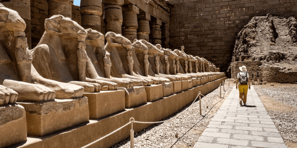 Karnak temple.jpg