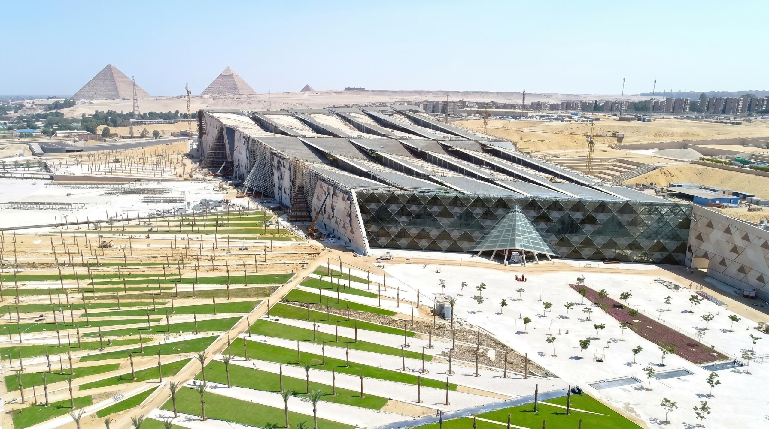 Grand egyptian museum scaled