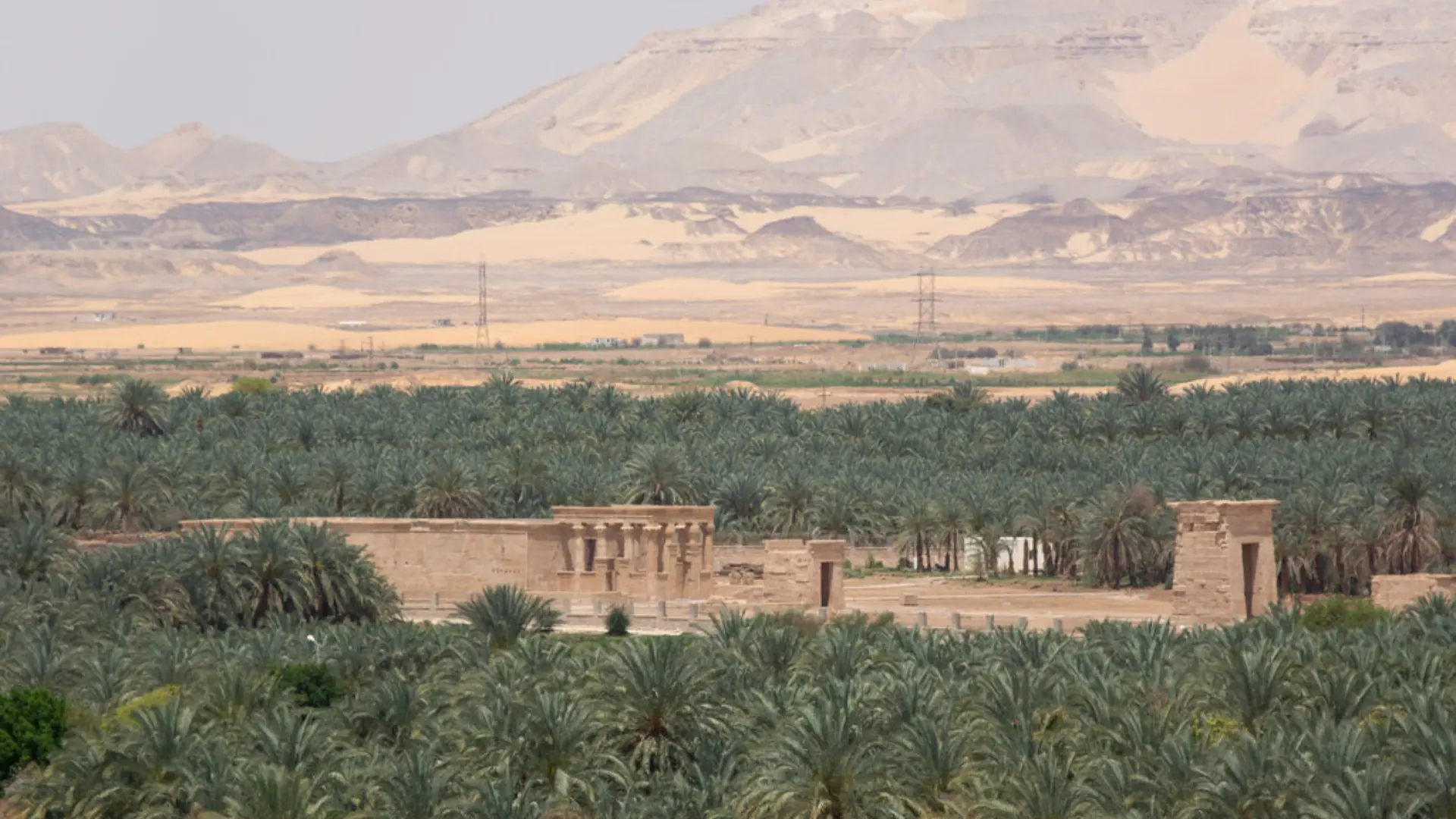 elkharga oasis